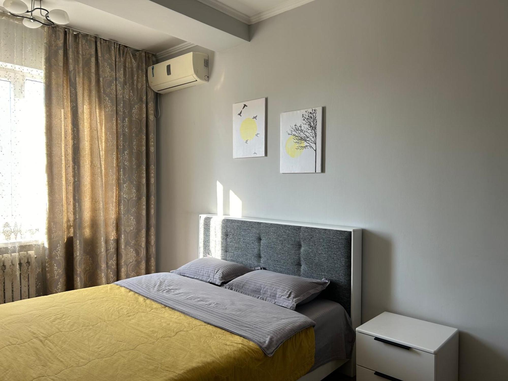 Aura On Turusbekova Street 124 Apartment Bishkek Bagian luar foto